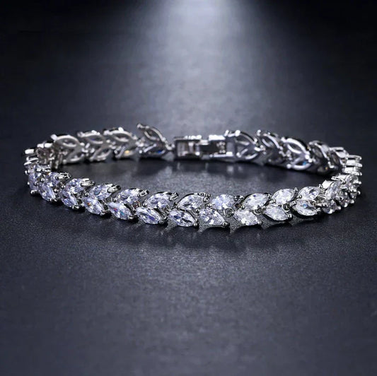 Nemorina Foliora Armband | Weißgold