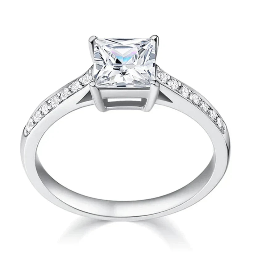 Leontina Gualtieri Ring | Weißgold