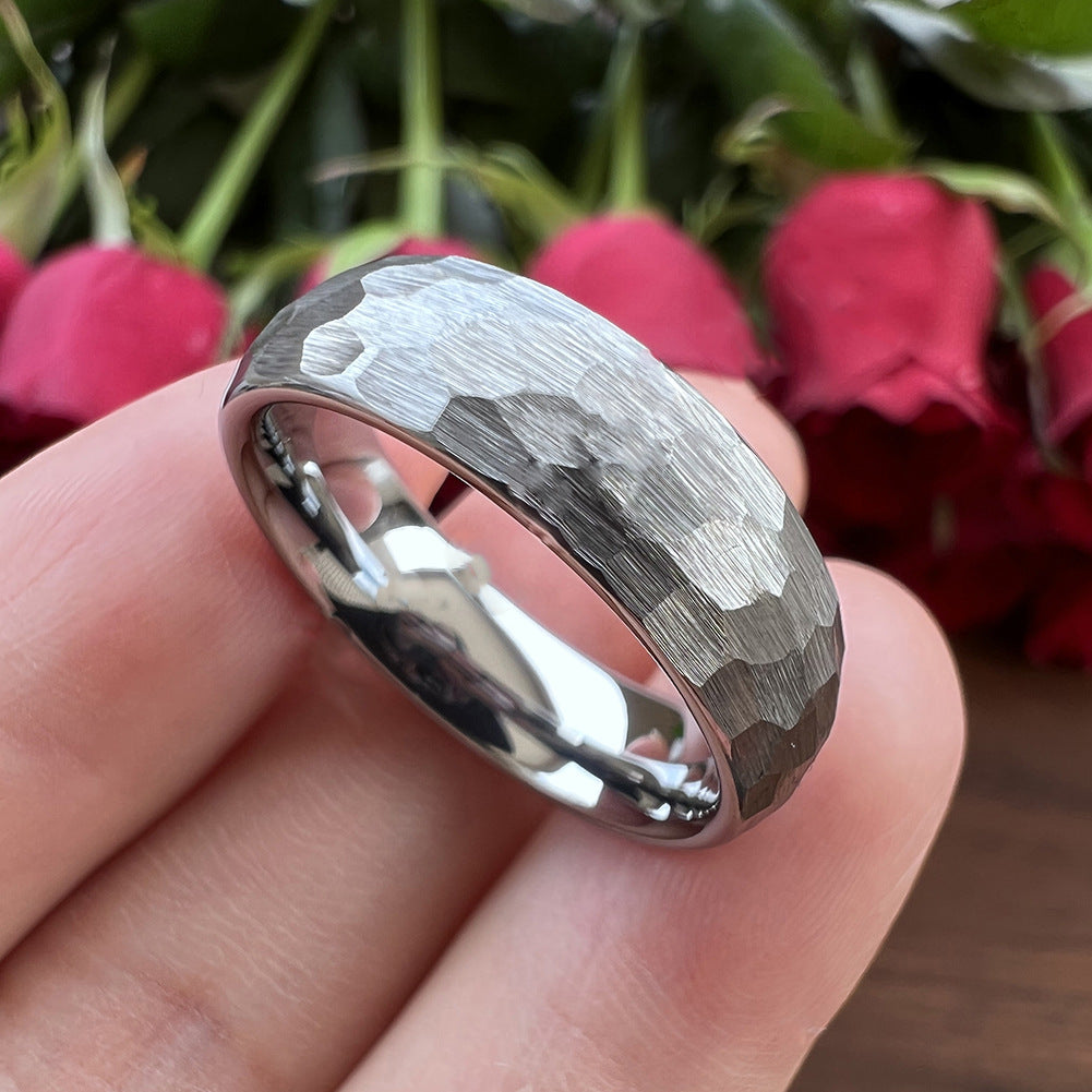 Elric Ring mit texturiertem Kern | Weißgold