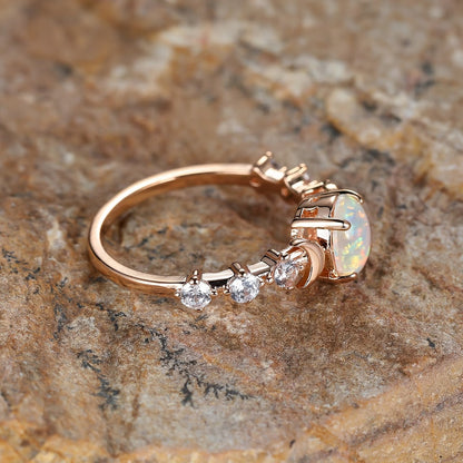 Opal-Halbmond-Ring | Roségold