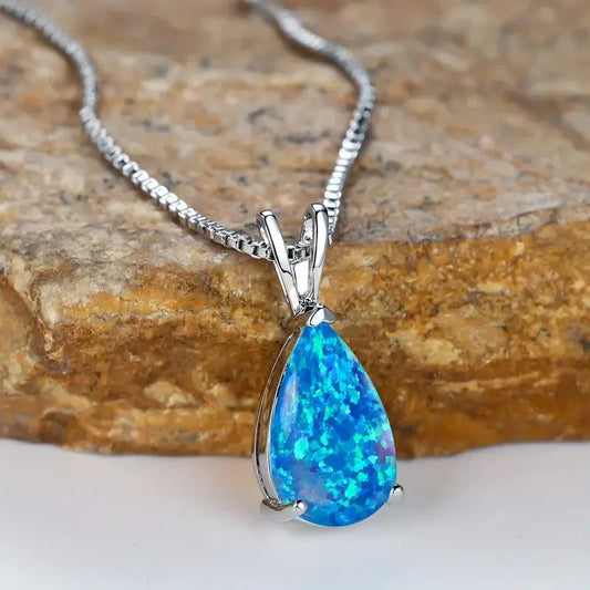 Halskette Tropfenförmiger Azurblauer Opal | Weißgold